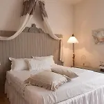 La Pulcia Bed & Breakfast 4*