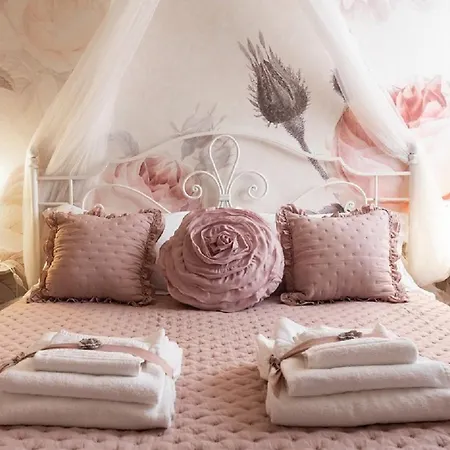 La Pulcia Bed & Breakfast