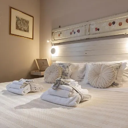 La Pulcia Bed & Breakfast 4*