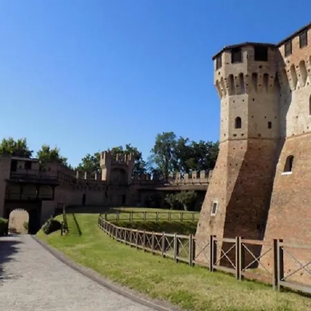 La Pulcia Bed & Breakfast 4*