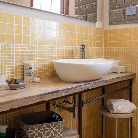 La Pulcia Bed & Breakfast 4*